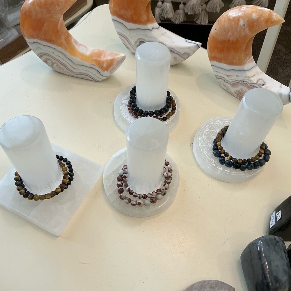 ✨ Selenite Charging Plates – Round & Square ✨